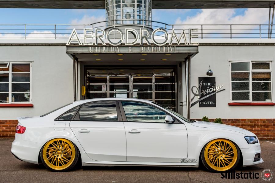  Audi A4 Sedan on Vossen Wheels (LC-105T) 2016 года  (фото 22 из 45)